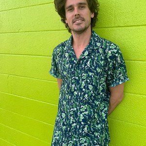 Onia Men' Linen Button Up size M